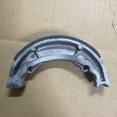 アドレスV125S リア ブレーキ
シューの画像