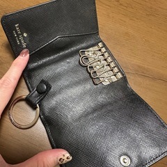 kate spade キーケースの画像