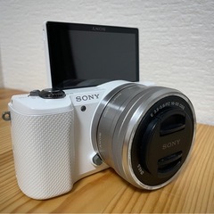 SONY α5000 ホワイト／レンズキットの画像