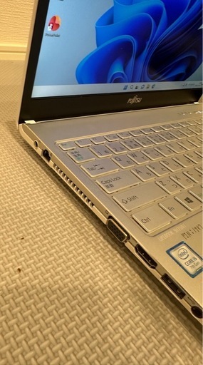 驚速 FUJITSU SH75/B1 i5-7200U 2.5GHz 4GB+SSD128GB Win11+Office2024