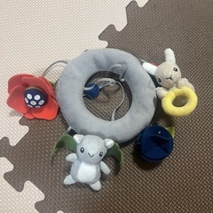 赤ちゃん用おもちゃ4点セットの画像