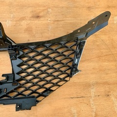 トヨタ クラウン アスリート 210系 後期 フロントグリル エンブレム無しの画像