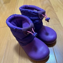 スノーブーツ　クロックス　紫　15センチの画像