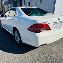 トヨタ クラウン ロイヤルサルーンの画像