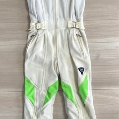 Descentスキーウェアの画像