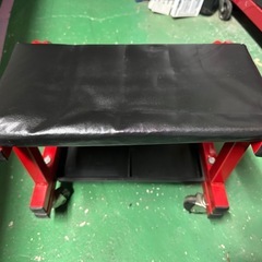 メカニックシート ローラーシート トレー付き 工具入れ 360°回転キャスター 作業椅子 ワーキングチェアの画像