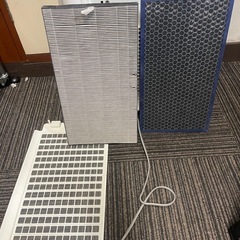 SHARP シャープ　空気清浄機 KC-F50-W 加湿空気清浄機　ホワイト系  プラズマクラスター の画像