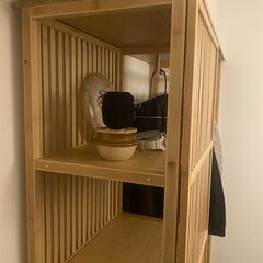 IKEA Nordkisaオープンワードローブ 引き戸付きの画像