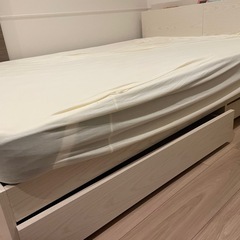 ダブルベット枠組みのみの画像