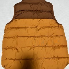 【試着のみ】100 ベビーギャップ　ベストの画像