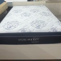 ダブルベッドマットの画像