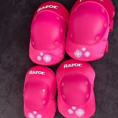 子供用ヘルメット&  膝肘サポーターの画像