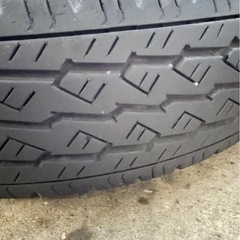 激安‼️早い者勝ち‼️スチールホイール　タイヤ付き　山あり　6穴の画像