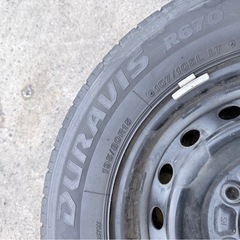 激安‼️早い者勝ち‼️スチールホイール　タイヤ付き　山あり　6穴の画像