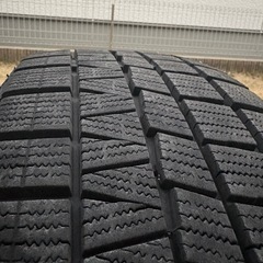 スタッドレスタイヤ＆アルミホイール 4本セット（ナット付き）の画像