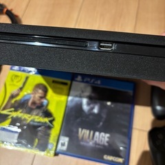 【PS4 セット】海外版｜本体＋コントローラー2個＋ゲーム2本 の画像