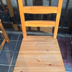 木製椅子4脚セットの画像