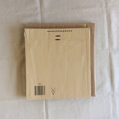 USED　大きめ厚紙封筒　15枚（他のもの一緒の場合は0円）の画像