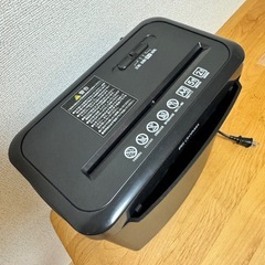 電動シュレッダー／アイリスオーヤマ／家庭用・オフィス用の画像