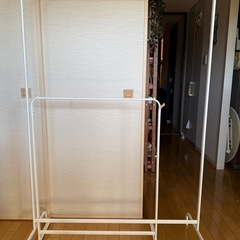 ハンガーラック　ホワイト　IKEA MULIGの画像