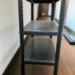 黒のスチールラック①の画像