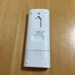 三菱のエアコンのリモコンの画像