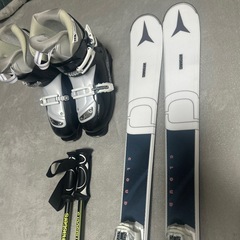 ジュニアスキーセット⭐︎ATOMICスキー板142cm⭐︎ブーツ⭐︎ストック⭐︎ケース
の画像
