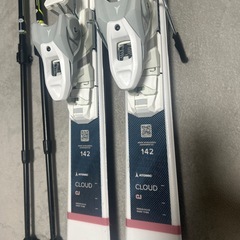 ジュニアスキーセット⭐︎ATOMICスキー板142cm⭐︎ブーツ⭐︎ストック⭐︎ケース
の画像