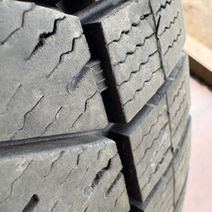 225/50/17冬ダンロップの画像