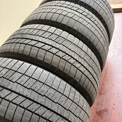 225/50/17冬ダンロップの画像