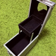 お取置き中💖ランコム非売品✨アルミコスメボックス🌸鏡付きでメイクタイムがもっと楽しく！化粧品・ジュエリー・小物整理にぴったり💎持ち運びOKのラグジュアリーアイテム💫の画像