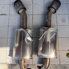 V37スカイライン柿本マフラーの画像