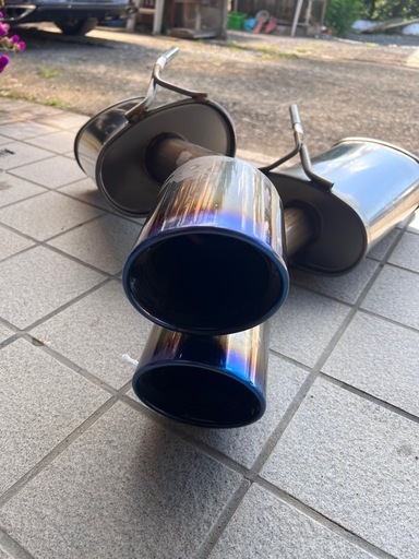 V37スカイライン柿本マフラー