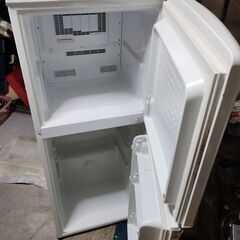 ＜お取引き中＞冷蔵庫 136L単身者向け小容量 三菱冷凍冷蔵庫 MR-14NF-W形 2004年製の画像