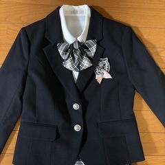 女児フォーマルスーツセット150の画像