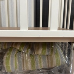 ベビーベッドの画像