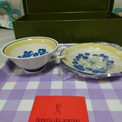 新品箱入り【③ロベルタディカメリーノ／ペアカップ＆ソーサー】の画像