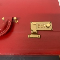 Cartier （カルティエ）の限定コレクション「La Panthere de Cartier」専用コレクターズケースの画像