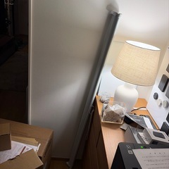 プロジェクター　スクリーン72インチの画像