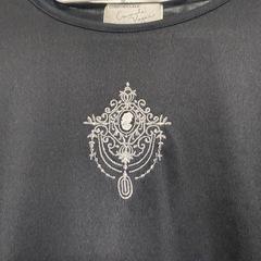 💛COMFORTABLEトップスの画像