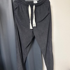 コーデュロイズボンの画像