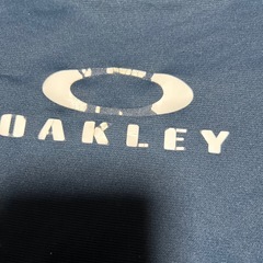 あげますオークリー長袖TシャツM の画像