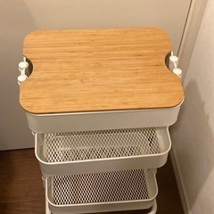 イケア　IKEA　RÅSKOG ロースコグ　キッチンワゴン ホワイト　HÖGSMA ホーグスマ付きの画像