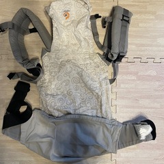 エルゴベビー　グレー 星柄刺繍 抱っこ紐　説明書付きの画像