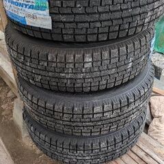 新品未使用165/70/14スタッドレスの画像