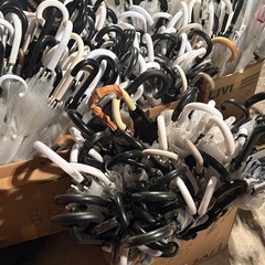 超大量　傘　ビニール傘など　まとめての画像