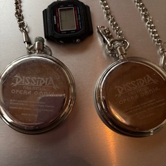 ジャンク市場　ファイナルファンタジーの　時計と　オマケの画像