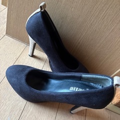 ヒール9センチのパンプス　Lの画像