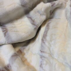 Aquqscutum アクアスキューダム　新品未使用　高級シール織綿毛布　シングル　ロゴ刺繍入りの画像