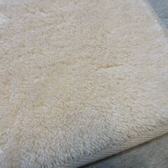 YAMAZEN電気ホットカーペット　座布団サイズ　椅子やベットで使用できます　動作確認済みの画像